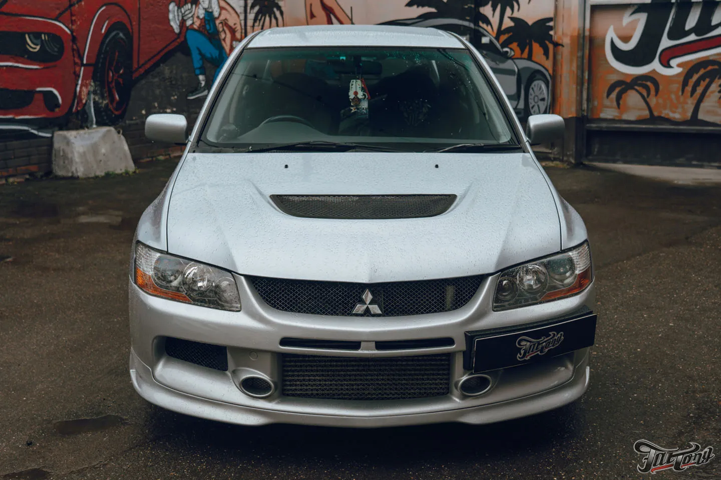 Поработали над выхлопом Mitsubishi Lancer Evolution IX нашего фотографа и сделали его тише!